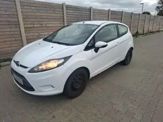 FORD FIESTA 1.4 BENZIN 