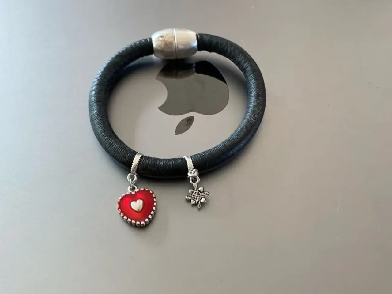Billede 1 - Flot armbånd fra Pilgrim