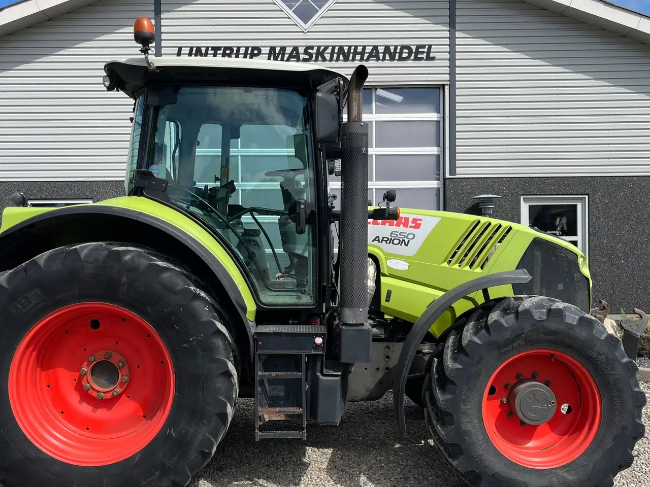 Billede 8 - CLAAS ARION 650 Med frontlift og frontPTO