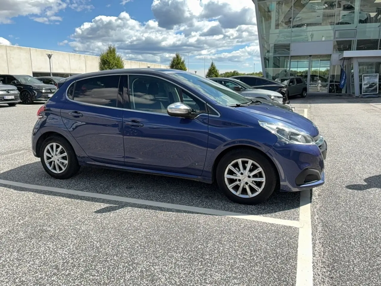 Billede 1 - Peugeot 208 1,6 BlueHDi 100 Allure Sky