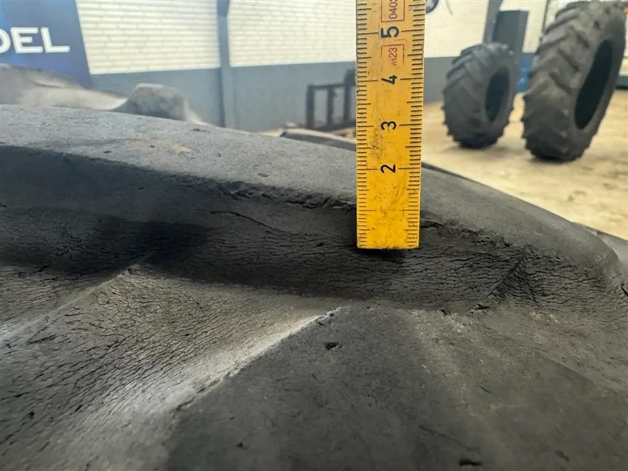 Billede 4 - Pirelli 420/70 R28