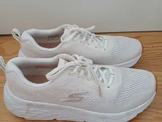 Skechers sneakers str 41
