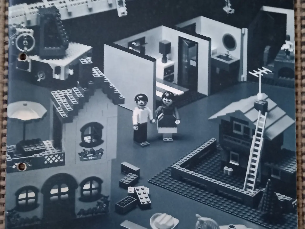 Billede 1 - Lego, Et produkt i udvikling.