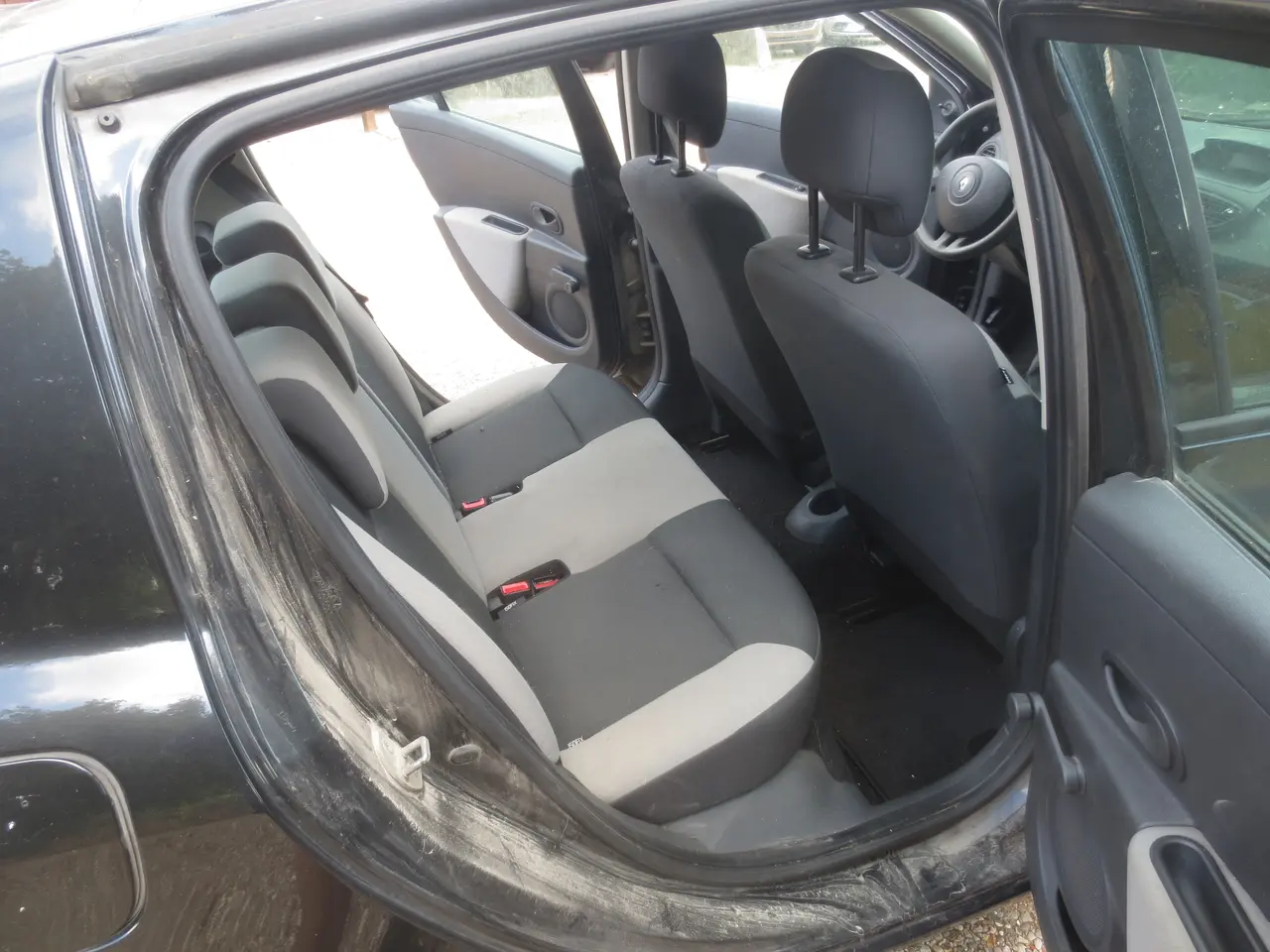 Billede 10 - Renault Clio 1.2 i År 11. Uden syn.