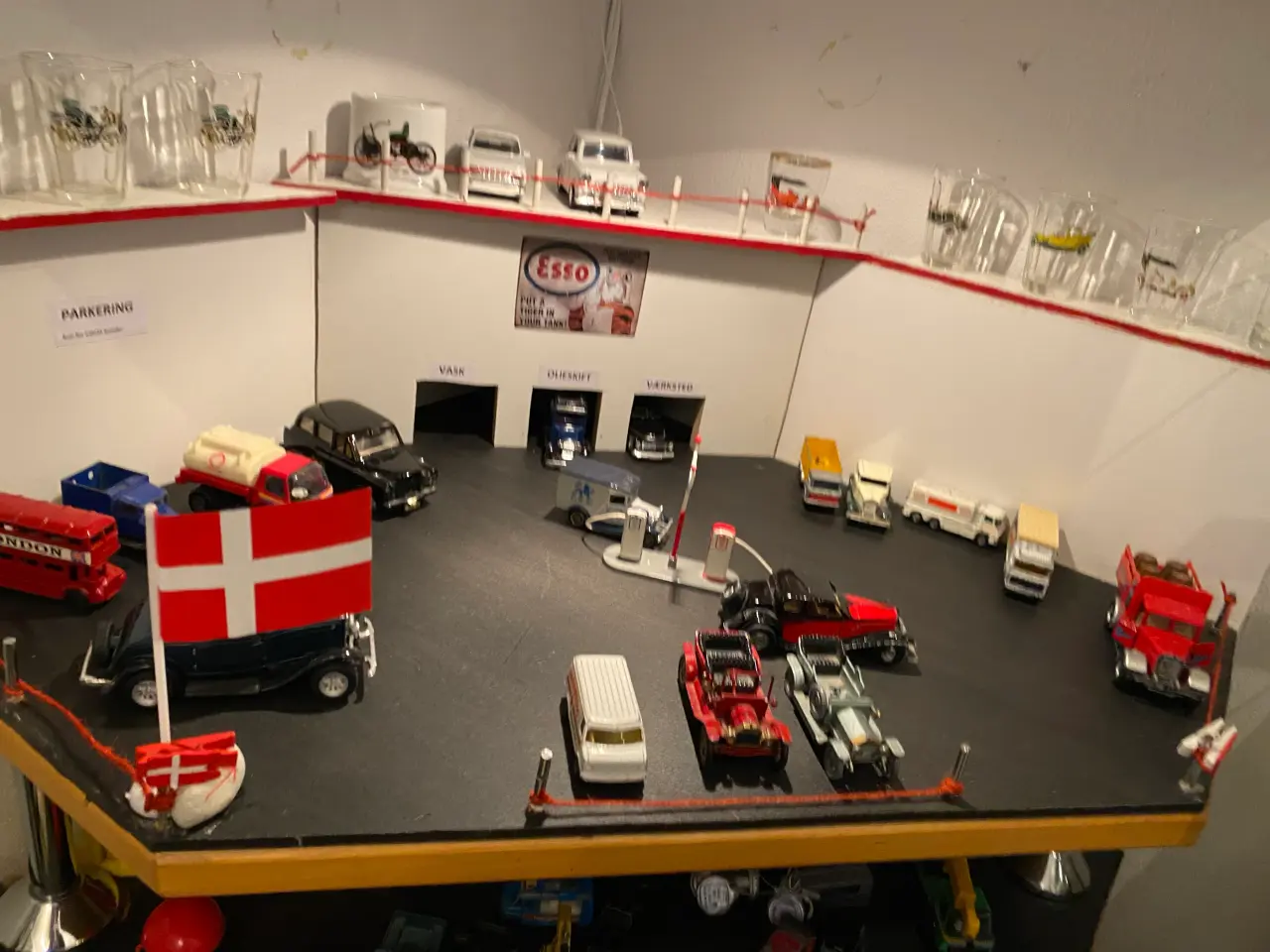Billede 8 - Diverse billeder og modelbiler sælges