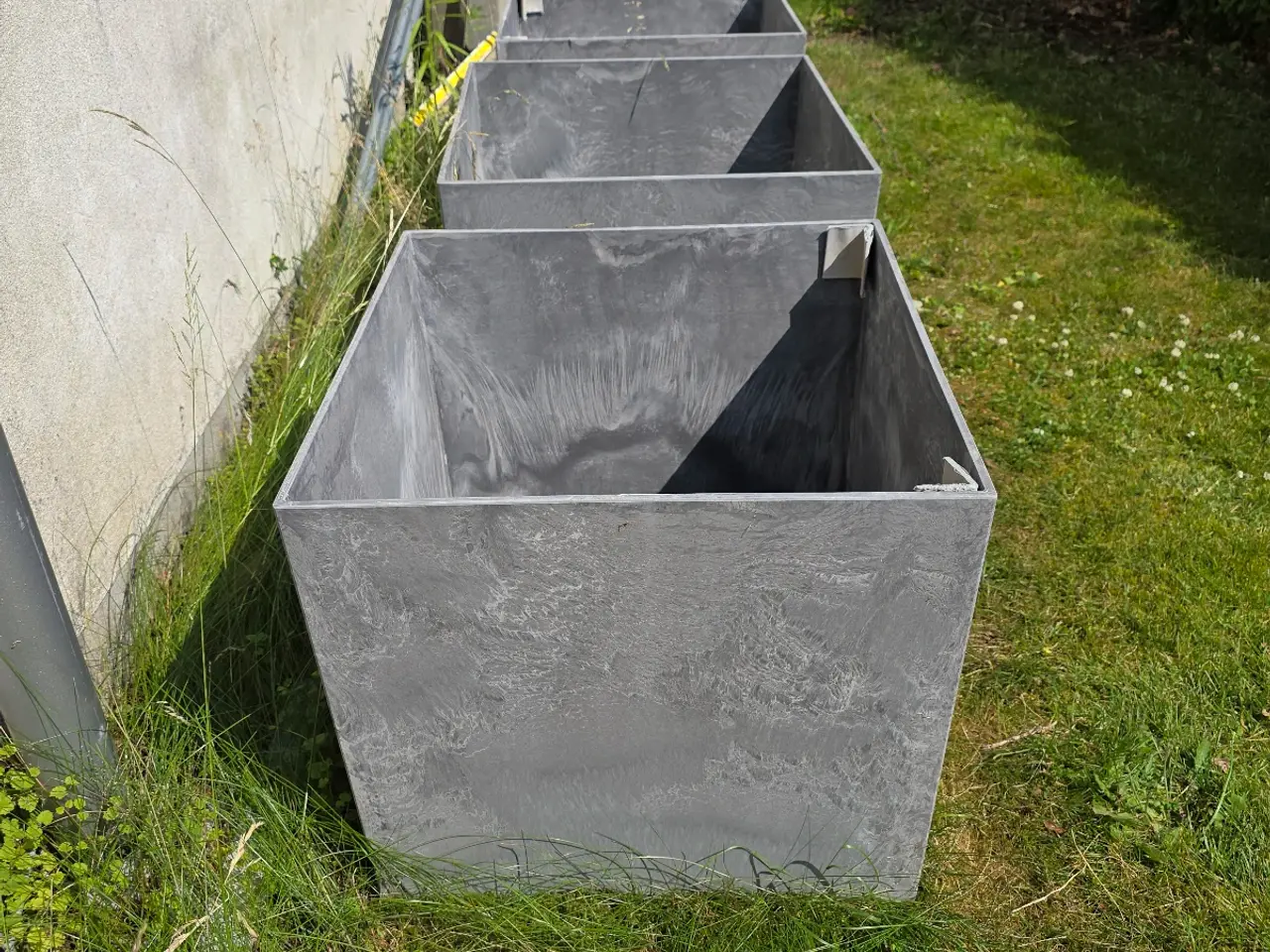 Billede 4 - 5 Flotte krukker i solid genbrugsplast 