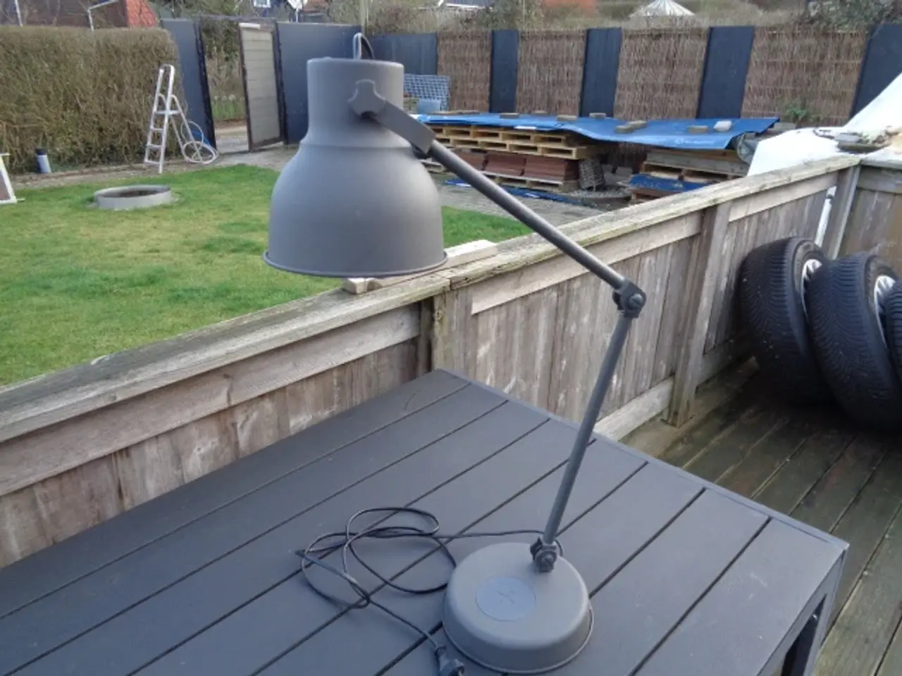 Billede 1 - Bordslampe med trådløs opladning