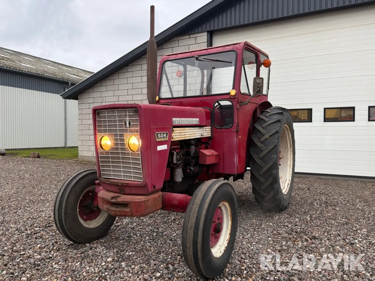 Billede 2 - Veterantraktor International 624 IH