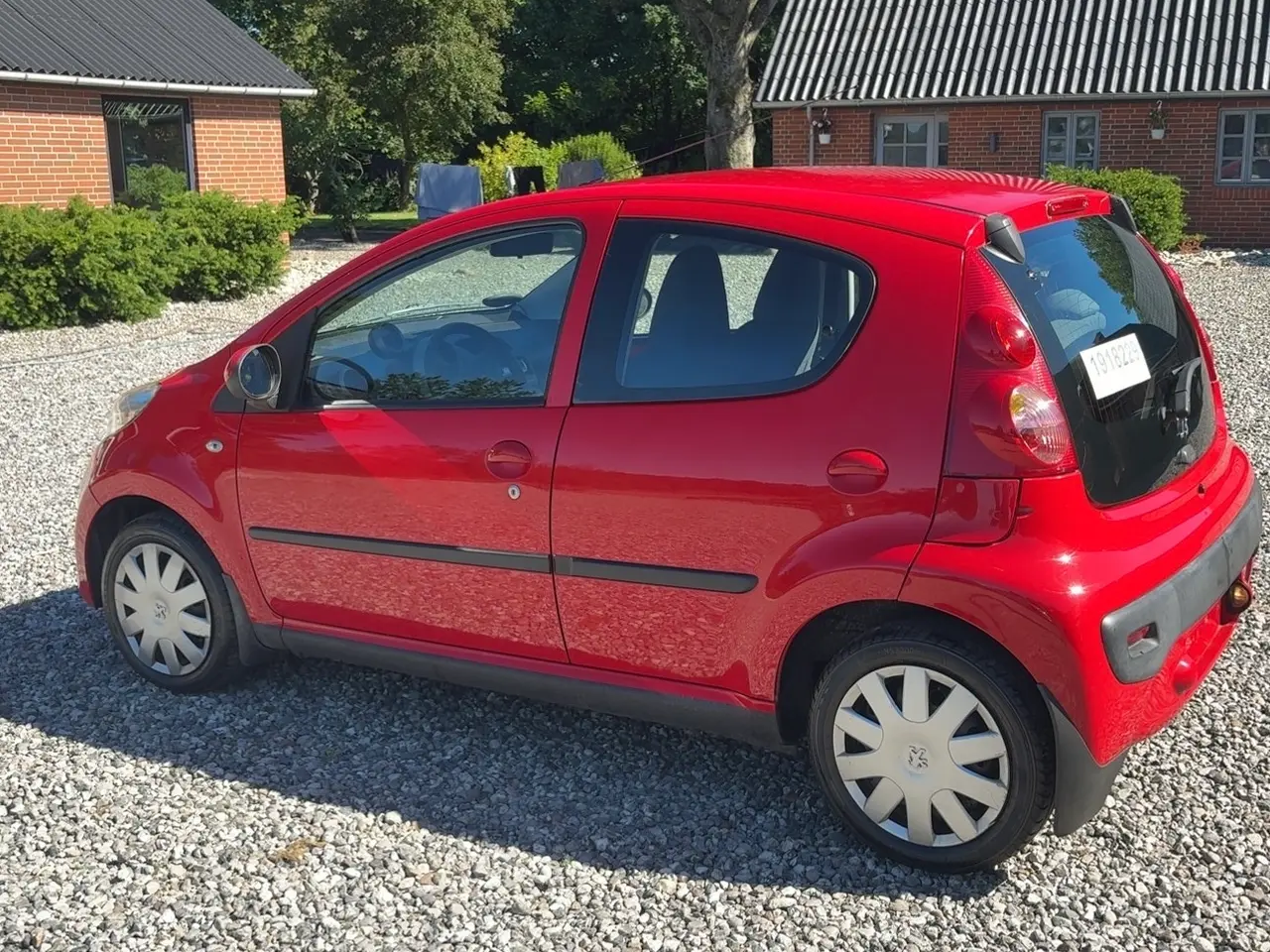 Billede 10 - Nysynet og velholdt Peugeot 107 sælges