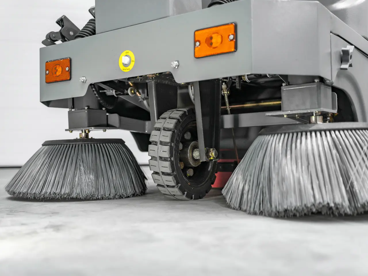 Billede 28 - CleanMaster Ultimate ride-on fejemaskine – 8800 m²/t