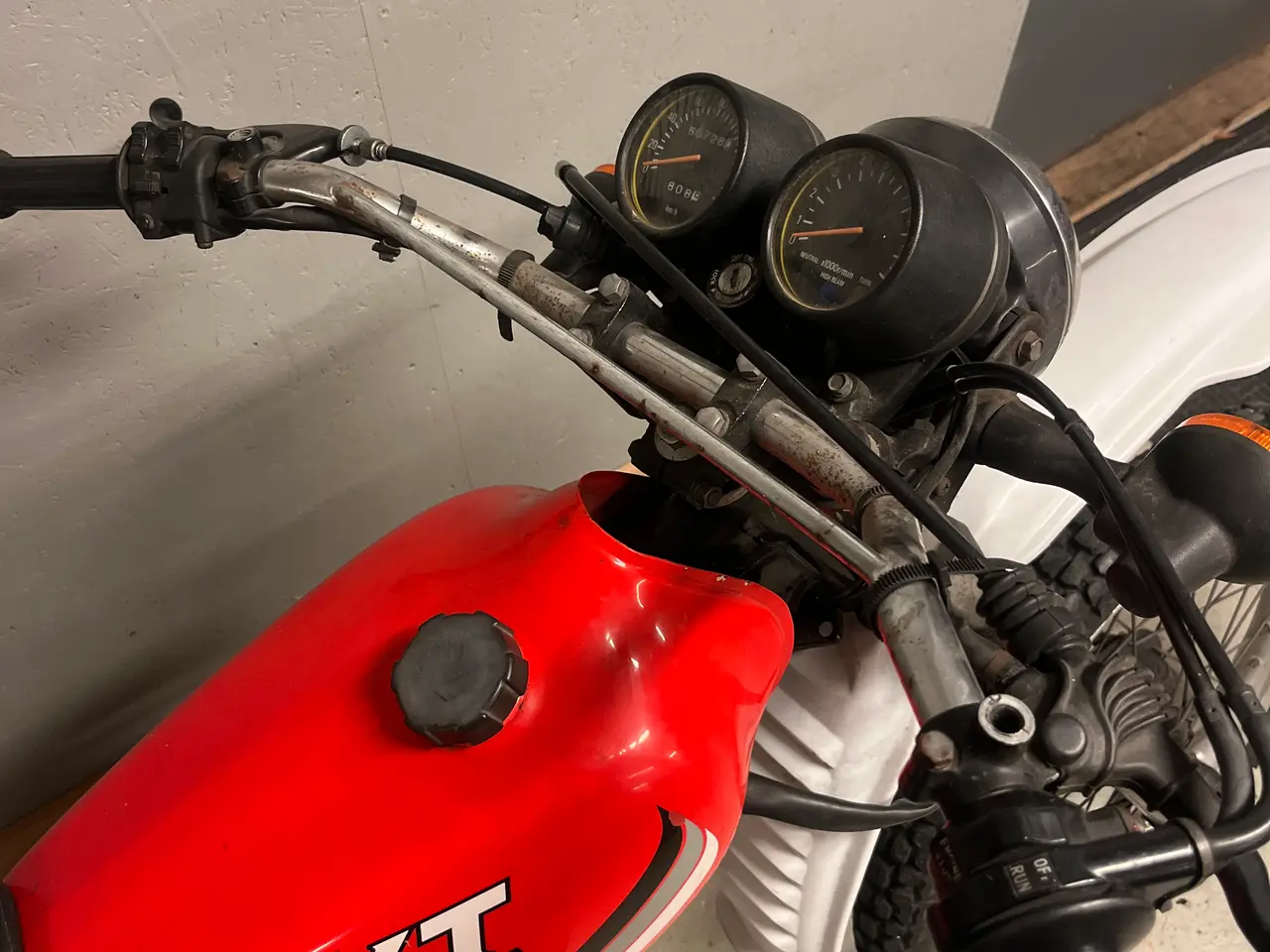 Billede 3 - Original og velkørende Yamaha XT250.