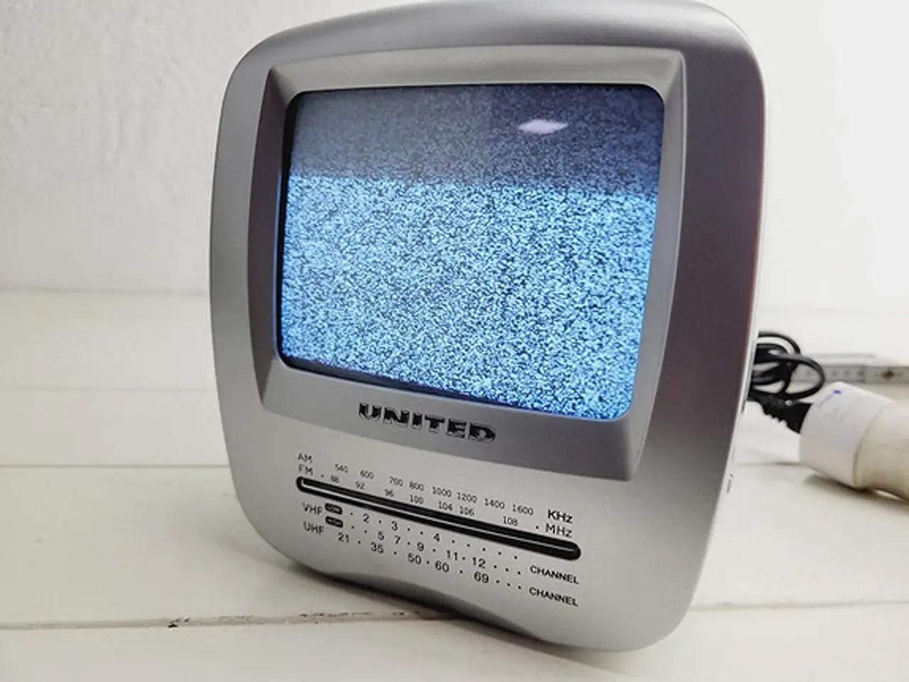 Billede 4 - Retro United UTV 4002R Mini tv og Radio