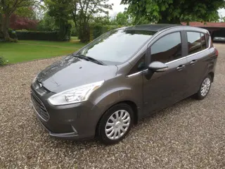 Pæn Ford B Max 1.0 i År 15. Synet 8/25.