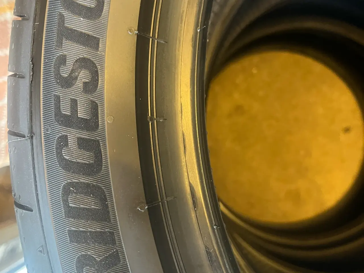 Billede 4 - Nye 215-50-19 Sommerdæk Bridgestone.
