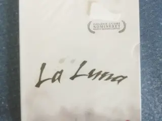 La Luna (Uåbnet)