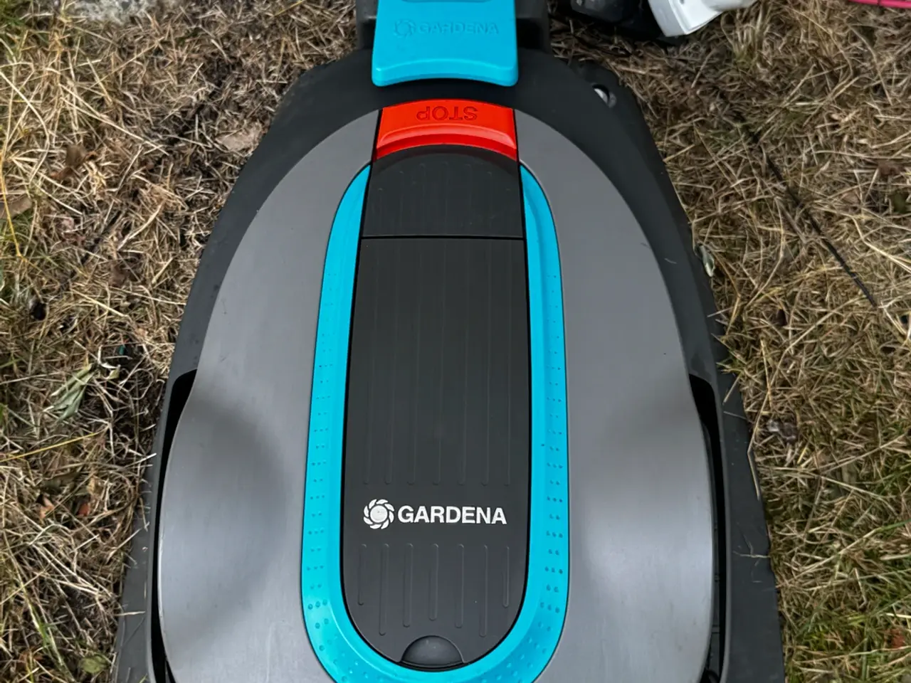 Billede 1 - GARDENA SILENO city robotplæneklipper – inkl. lade