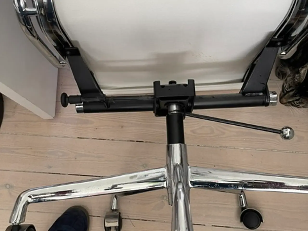 Billede 6 - Eames Kontorstol - høj ryg