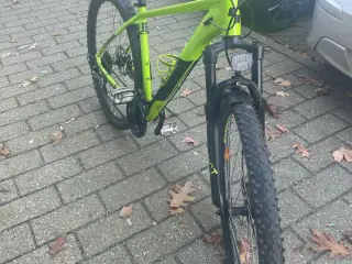 mountainbike   Cube  29 tommer aluminum ,24 gear,