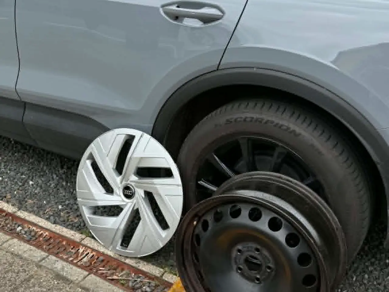 Billede 4 - 4 19" stålfælge + 4 originale Audi hjulkapsler