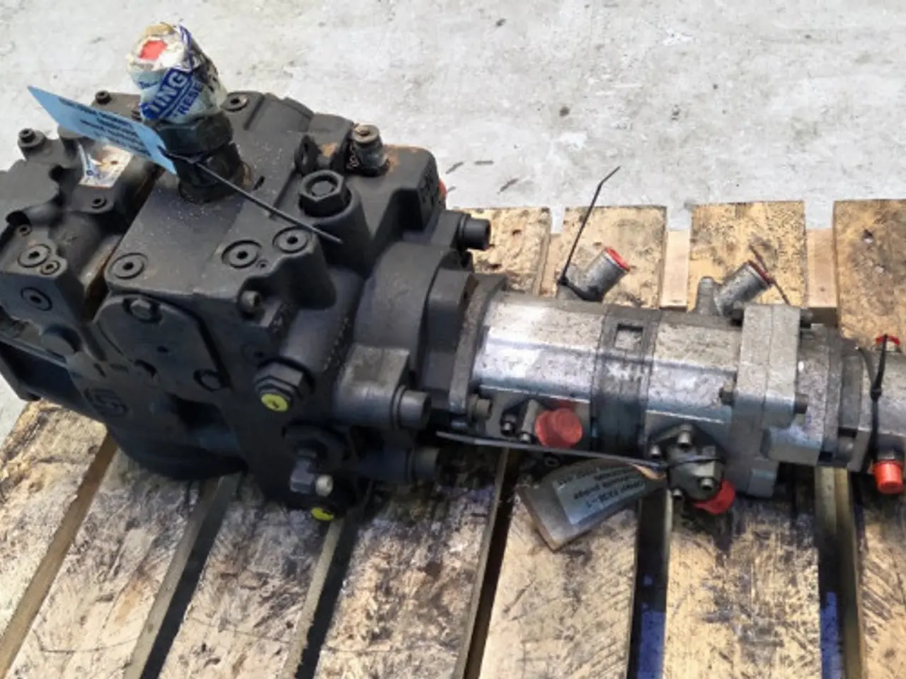 Billede 4 - New Holland FX38 Hydraulikpumpe 84814889