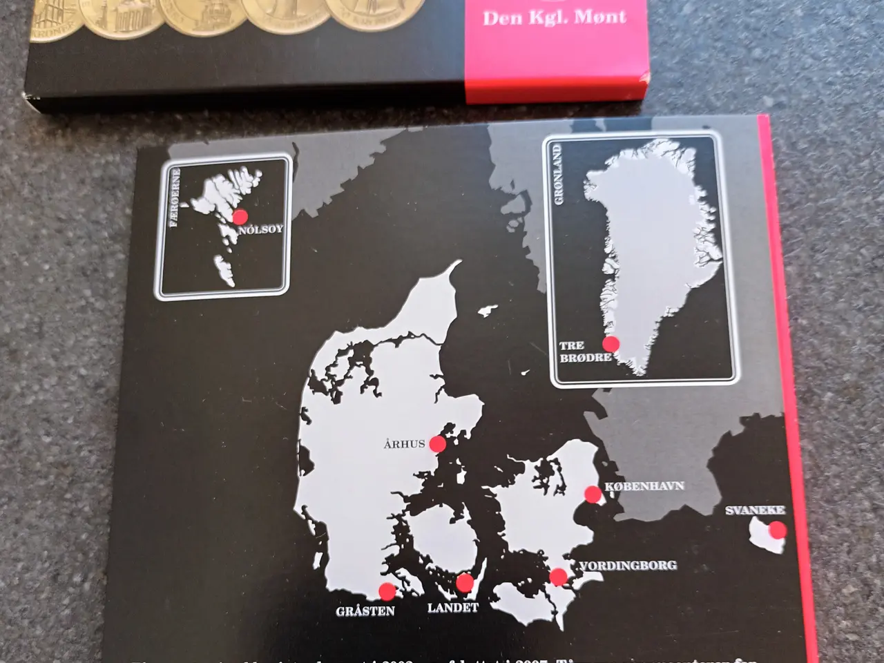Billede 4 - Kgl Tårnmøntsæt med 10 stk forskellige 20 kr.