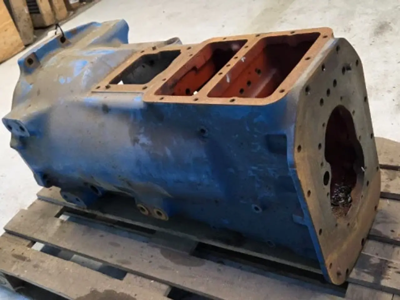 Billede 13 - Ford 8210 Gearkasse Hus E2NN7006EA