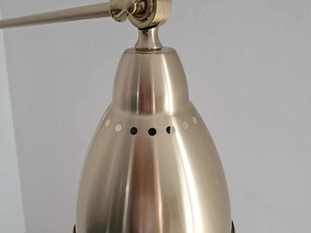 Billede 2 - Gulvlampe i messing, IKEA