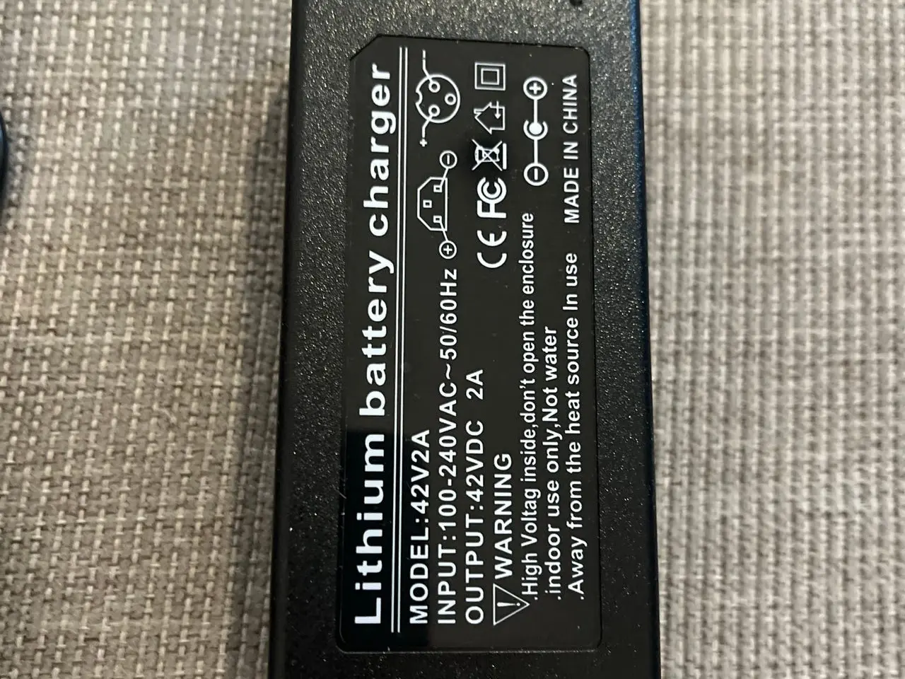 Billede 4 - Elcykel batterioplader 42V 2A med 3-polet stik