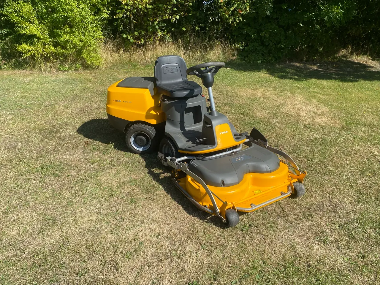 Billede 3 - Stiga Park 220 hst - 95cm havetraktor