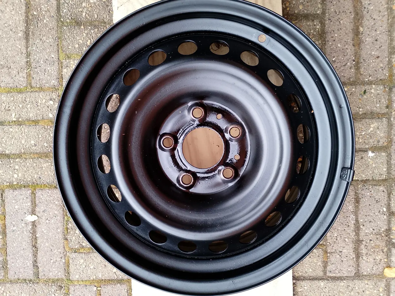 Billede 3 - Stålfælge 6,5x16 tommer til Nissan og Renault 