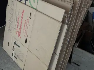 Flyttekartonner.