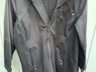 Sort SoftShell jakke