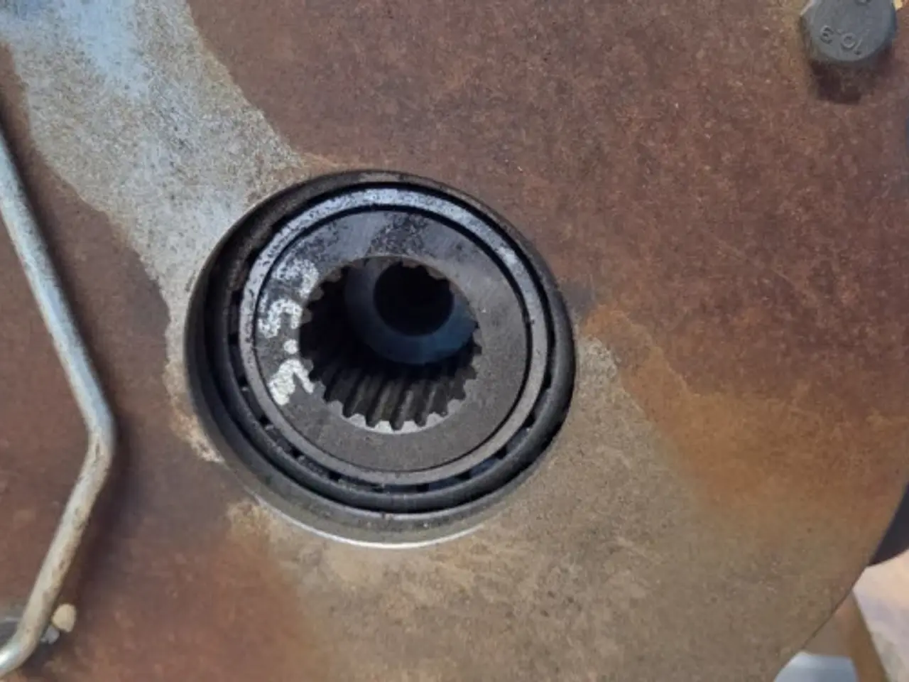 Billede 13 - New Holland T8.320 Hydrostatisk Pumpe 84393724