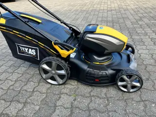 TEXAS 4640TR-LI, batteri og fremdrift