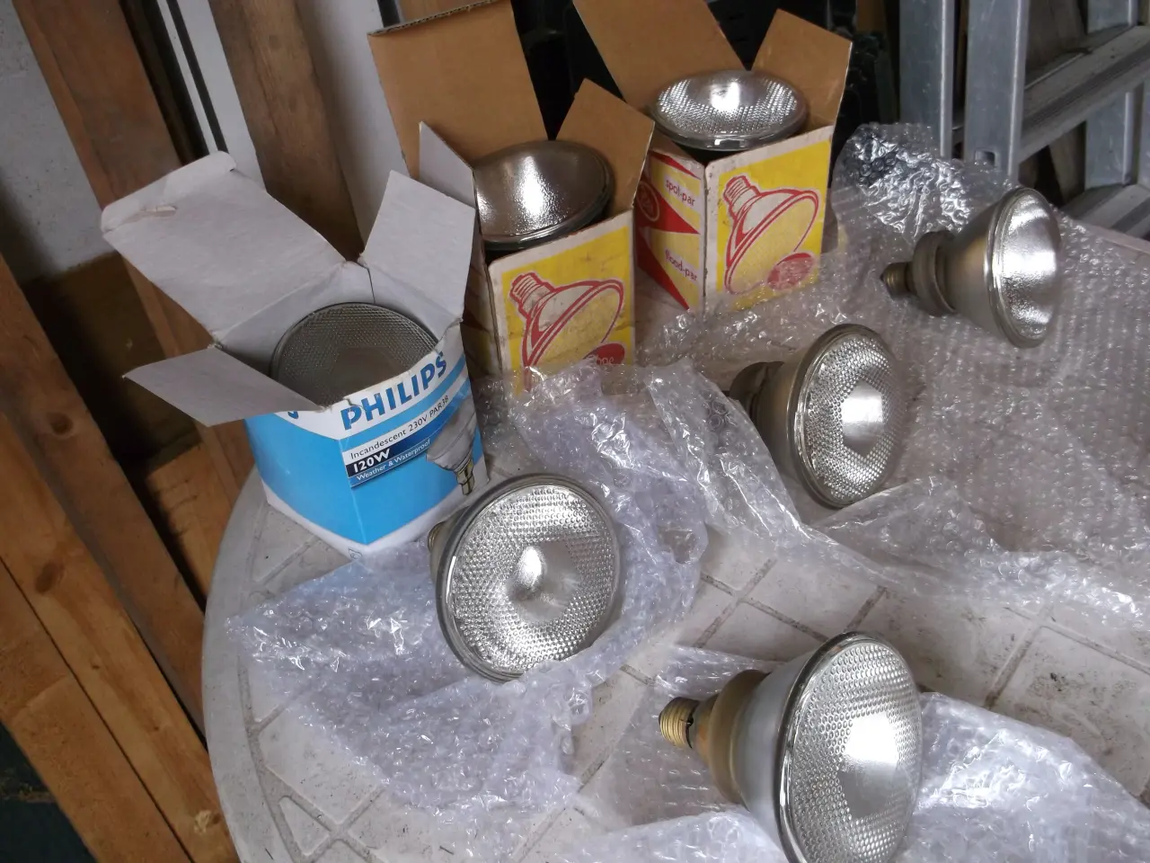 Billede 3 - Pærer 4 stk. - 4 stk. 150 watt 230 volt