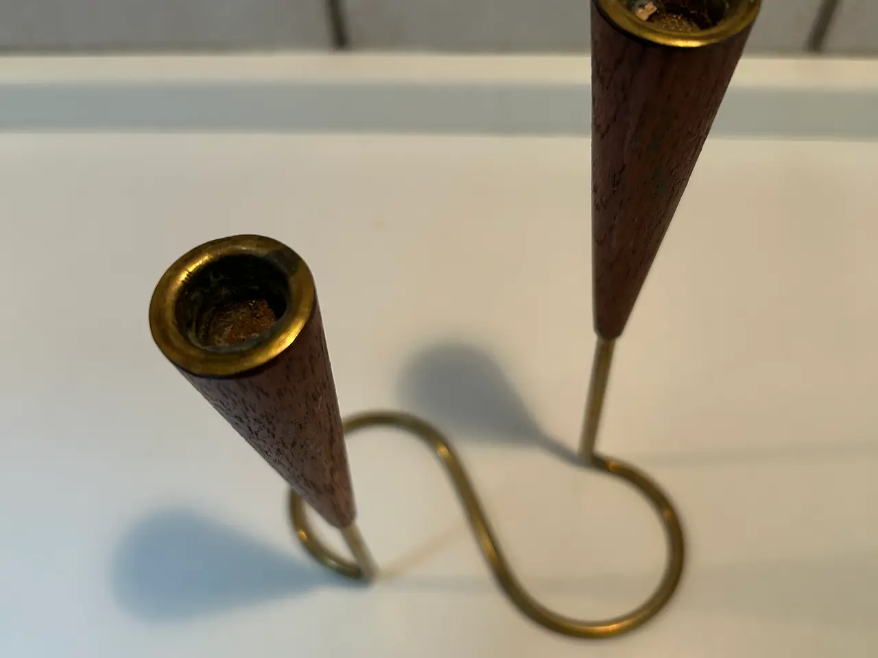 Billede 2 - Vintage lysestage i teak og messing i 2 str.