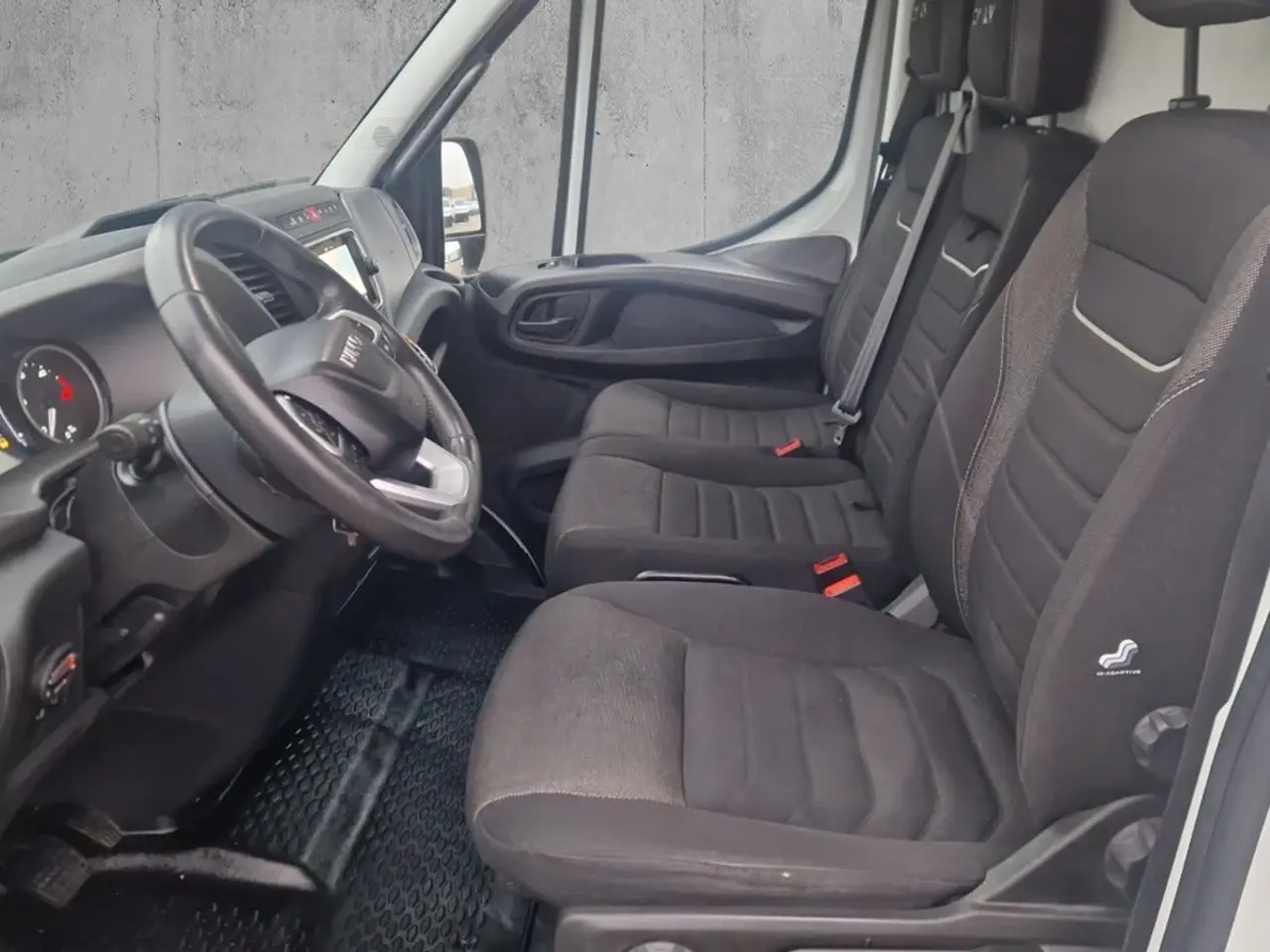 Billede 13 - Iveco Daily 3,0 35S18 12m³ Van AG8