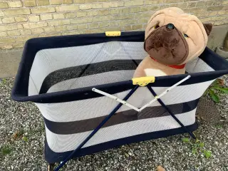 Campingseng uden madras med bamse