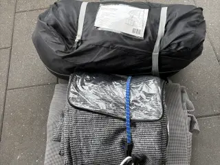 Letvægts fortelt med tæppe