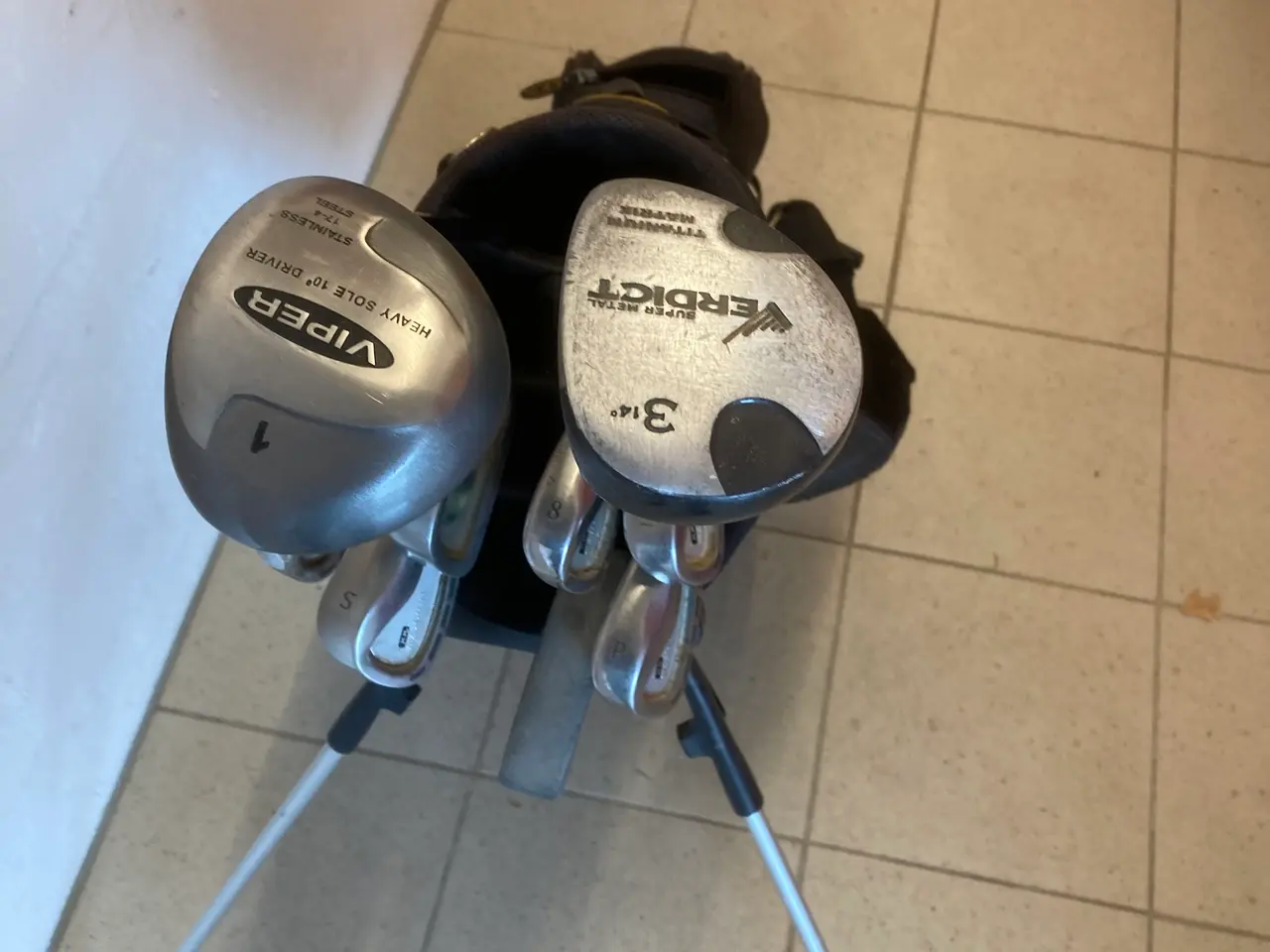 Billede 3 - Golfsæt ibærebag  til nystarter ( Billig Start )