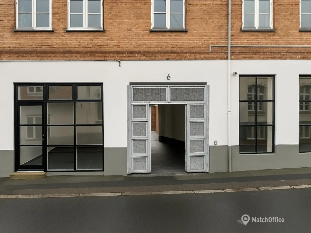 Billede 2 - Butik/kontorlokale til leje med leksible faciliteter.