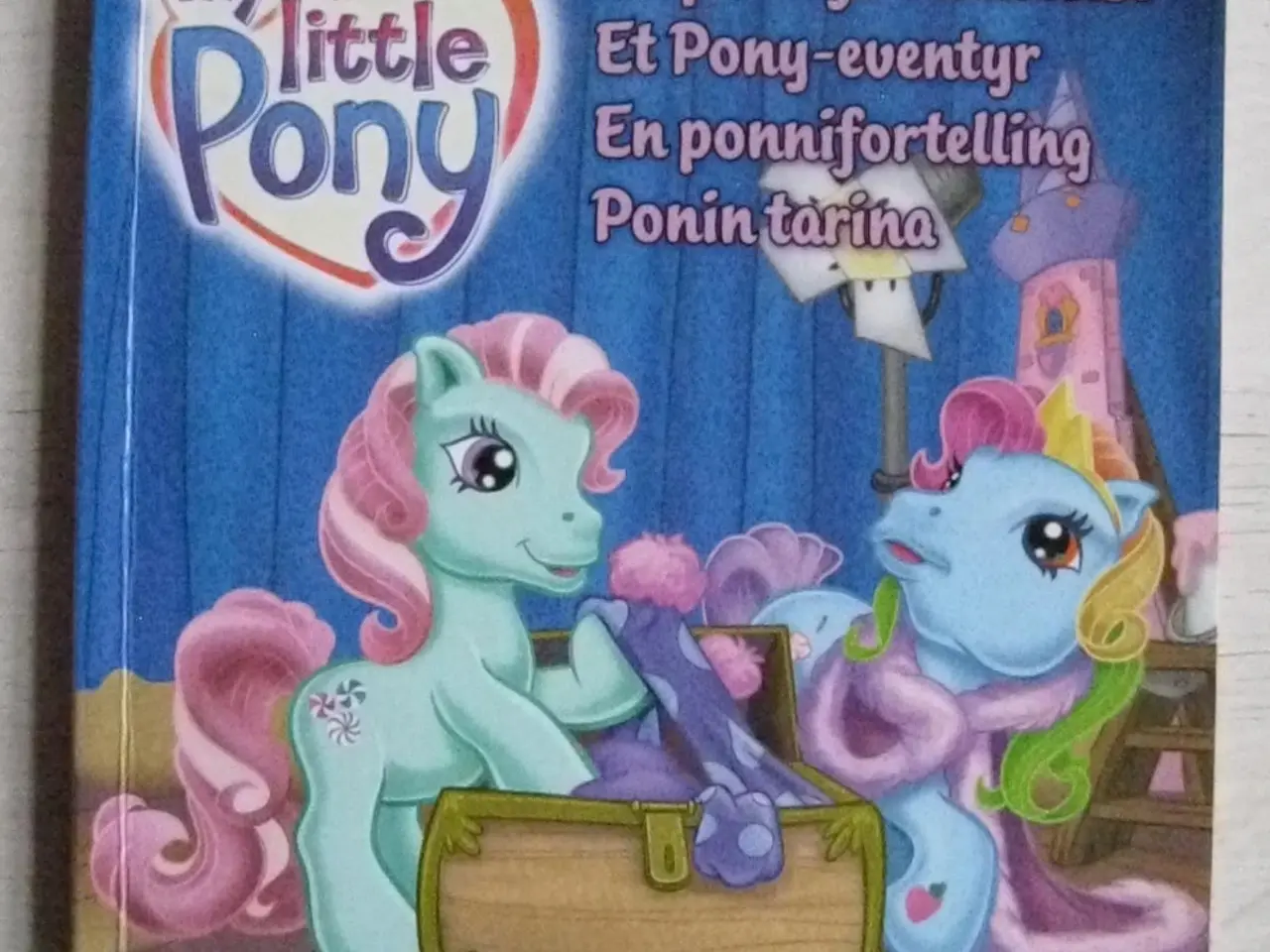 Billede 1 - My Little Pony bog ;-)