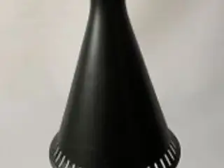 Sort Cone pendel