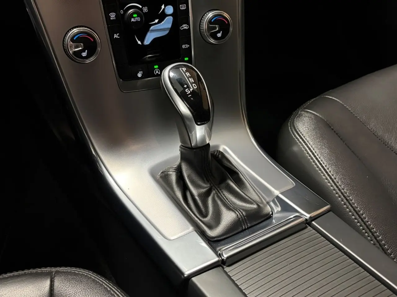 Billede 13 - Volvo XC60 2,0 D4 190 Summum aut.