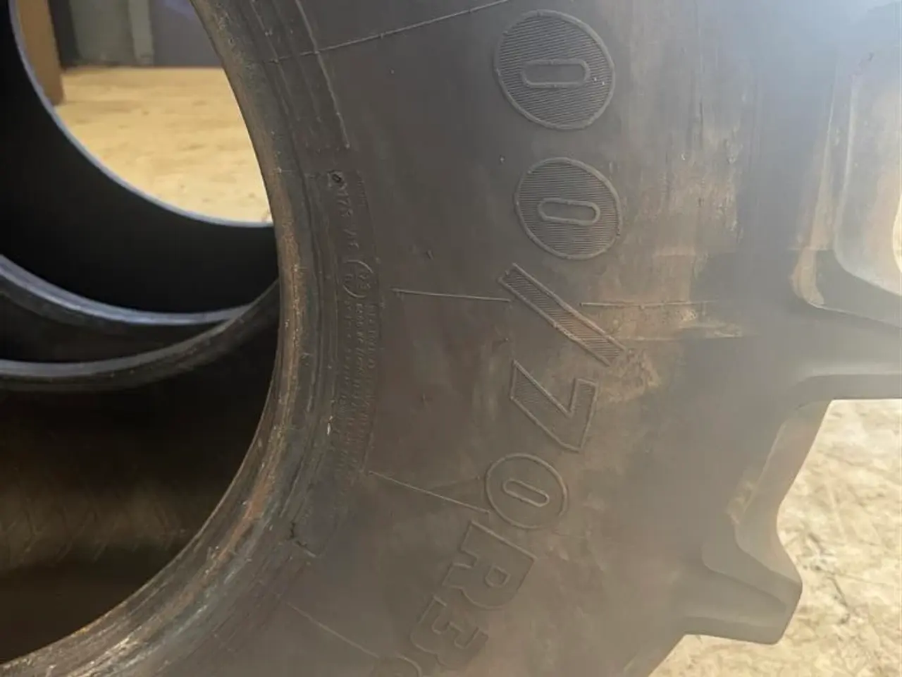 Billede 3 - Goodyear 710/70 R38