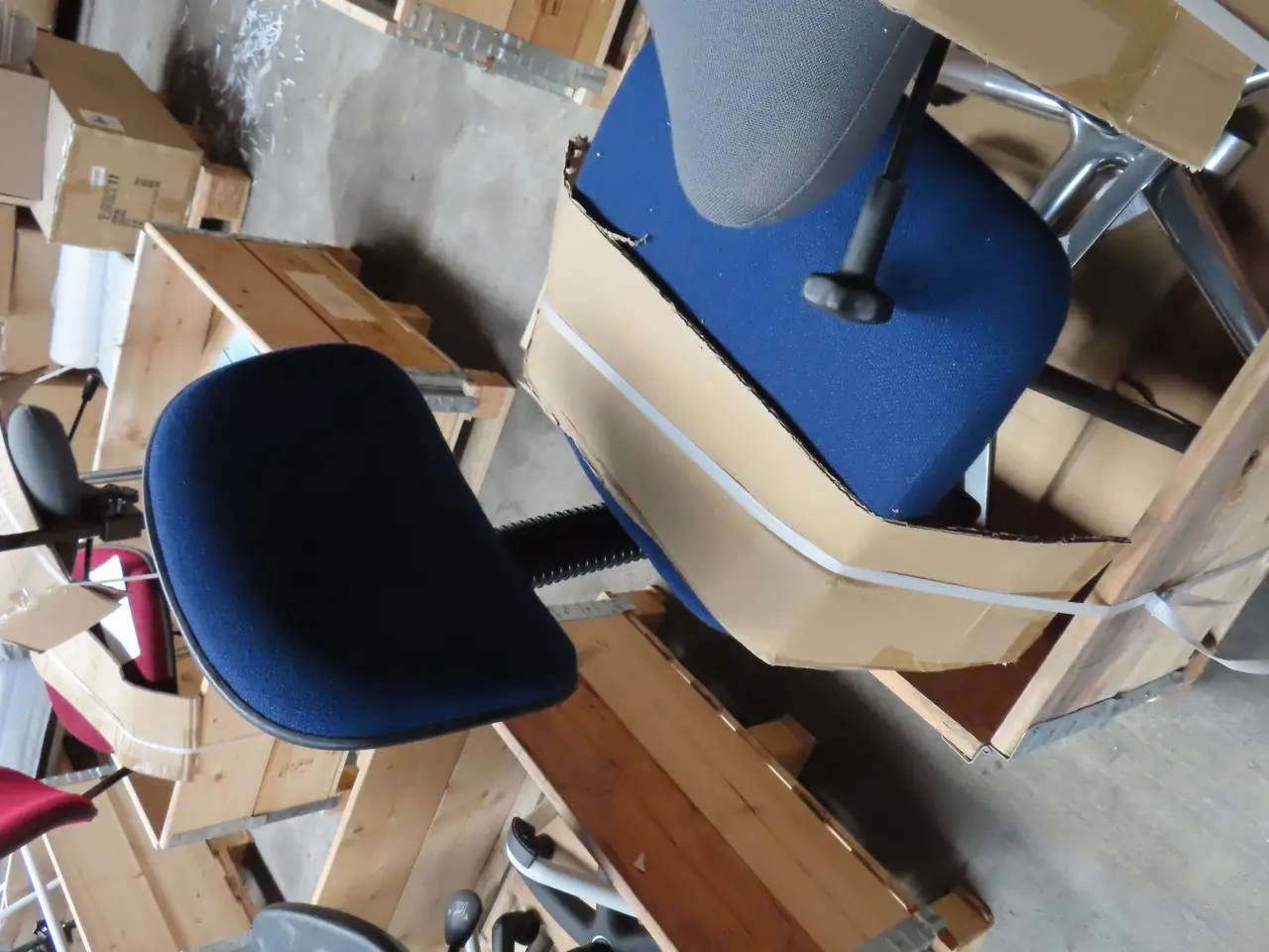 Billede 4 - Palle med diverse stole