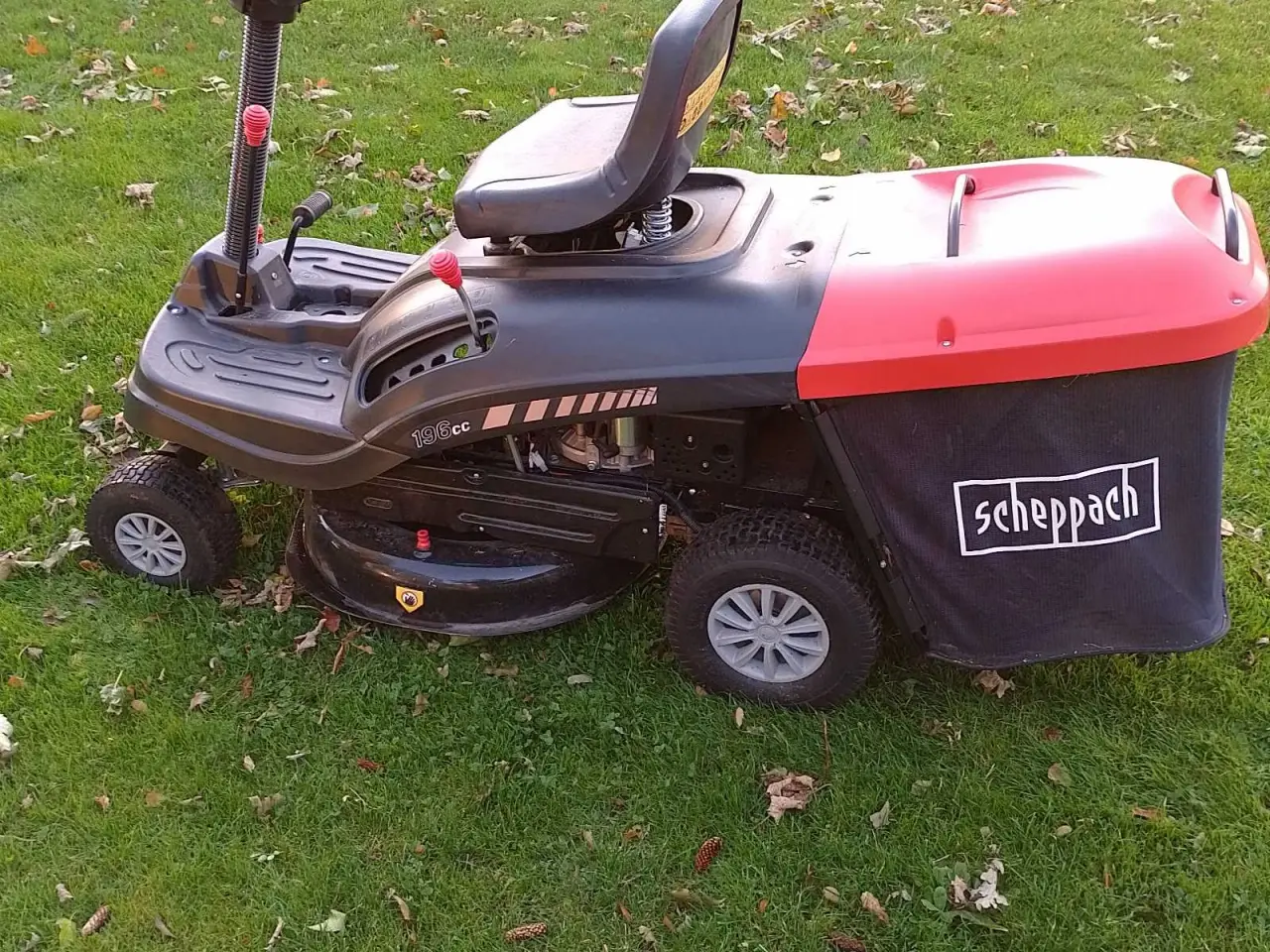 Billede 1 - Sheppach plænetraktor m opsamler