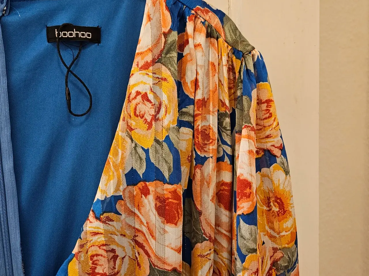 Billede 3 - Boohoo kjole str 56