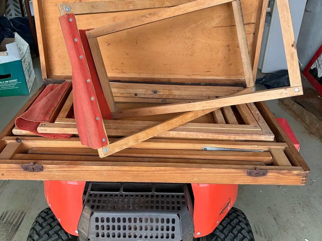 Billede 1 - Picnic bord med taburetter 4 stk