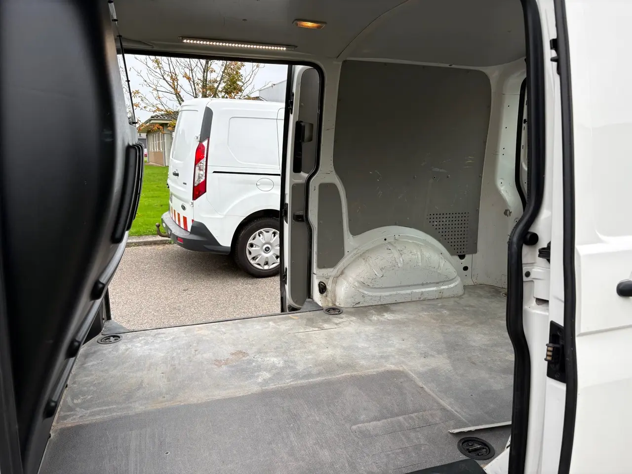 Billede 9 - VW Transporter 2,0 TSi 204 Kassevogn DSG kort